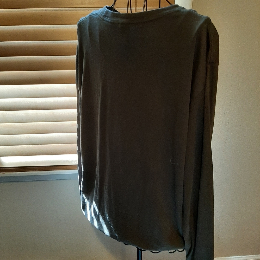 Graphic tee - Picture 3 of 7